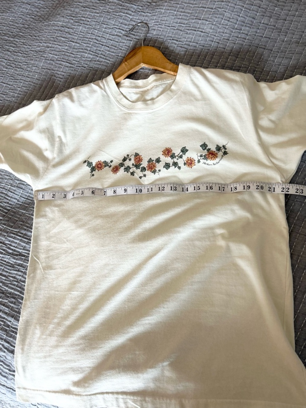 Vintage Northern Reflections oversized cream coloured floral t shirt - Picture 4 of 4